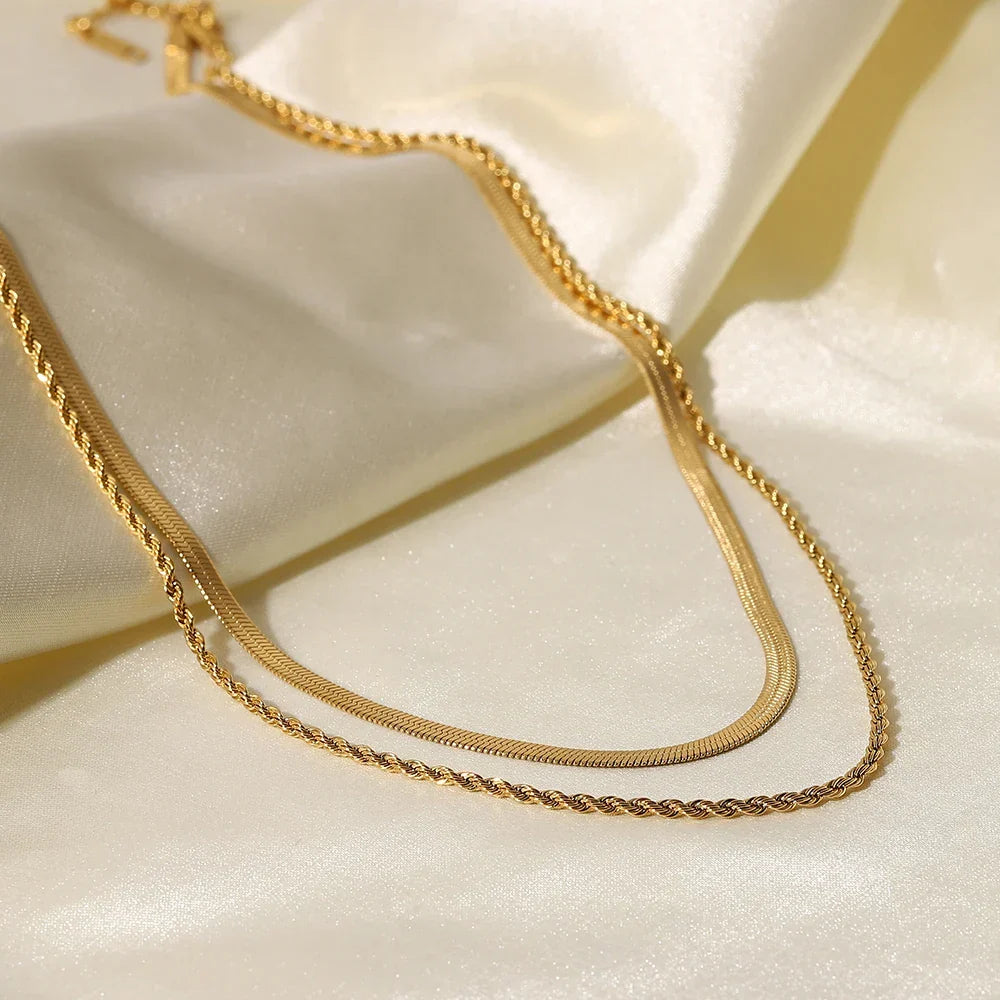 MARITHIA NECKLACE