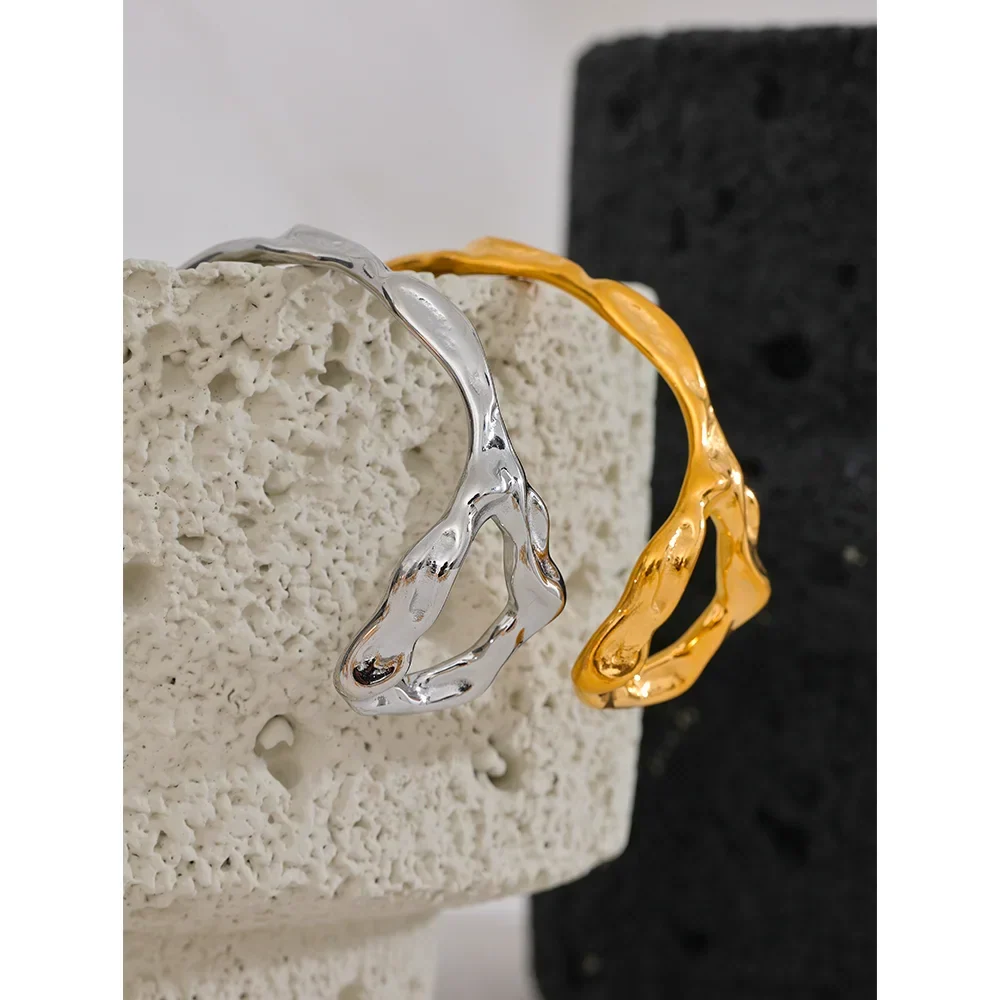 THYREIA BRACELET