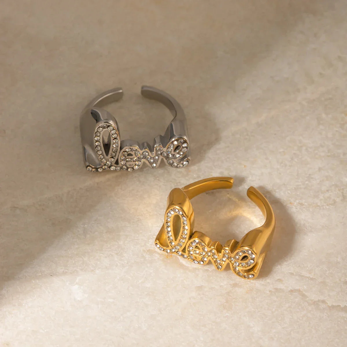 LOVE RING