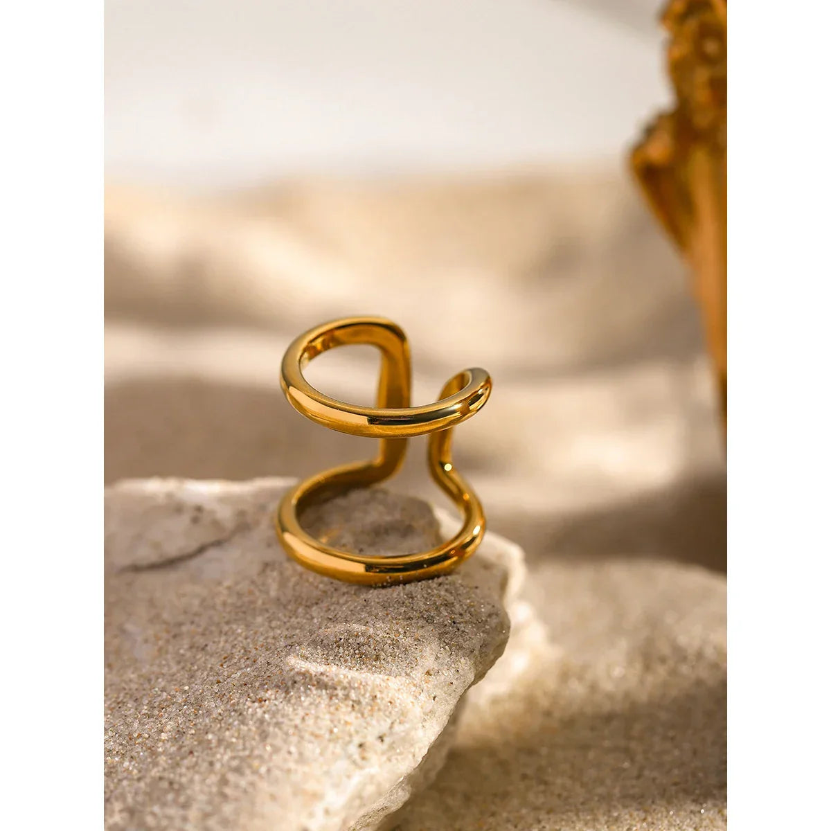 LARITH RING