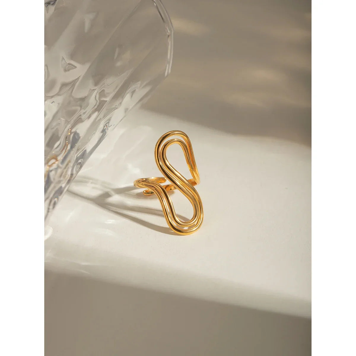 VALY RING