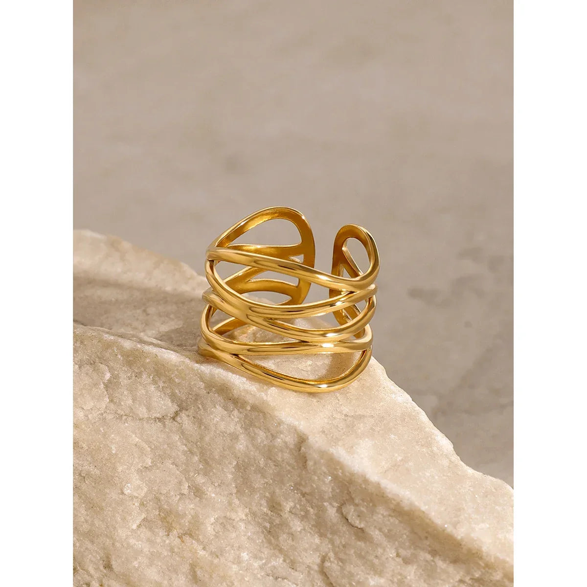FERENTHIA RING